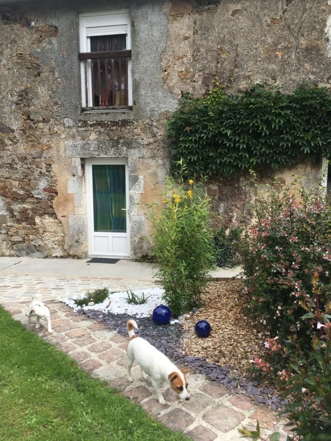 Ferme Gite Equestre En Charente Confolens Luaran gambar